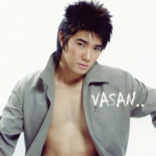 หนุ่มตี๋น่ารักคนนี้ เอาไว้สักคนไหมค่ะ