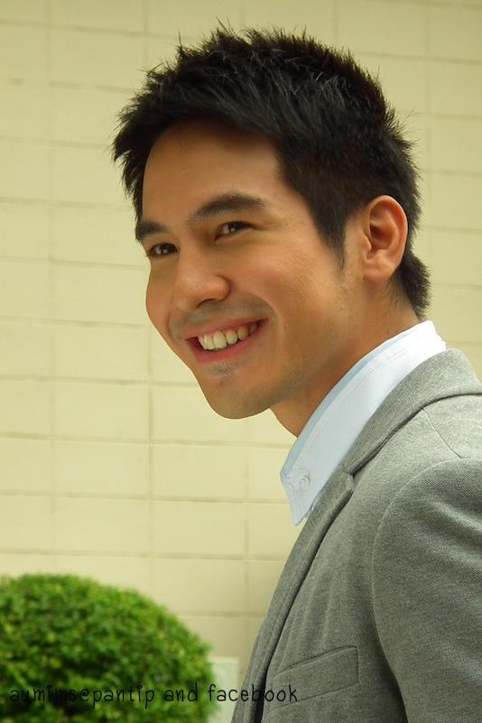 โป๊บ ธนวรรธน์ จากดอกส้มสีทอง