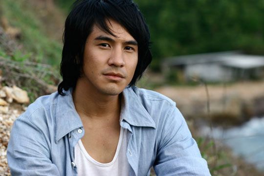 โป๊บ ธนวรรธน์ จากดอกส้มสีทอง