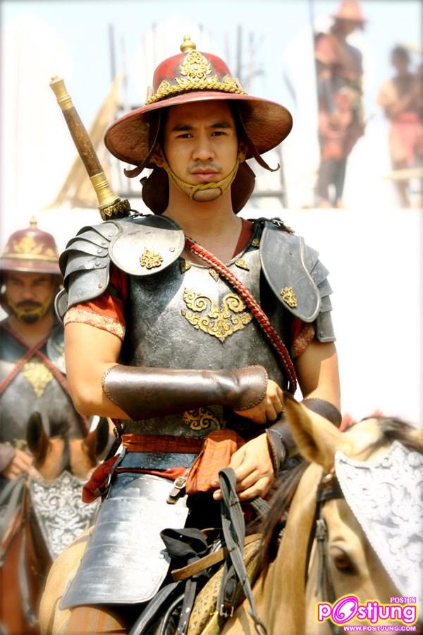 โป๊บ ธนวรรธน์ จากดอกส้มสีทอง