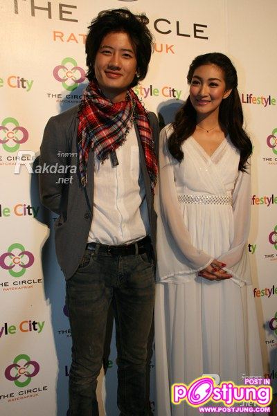 แพนเค้กปัดออกตัวแรงเลือกรับงานคู่เป้