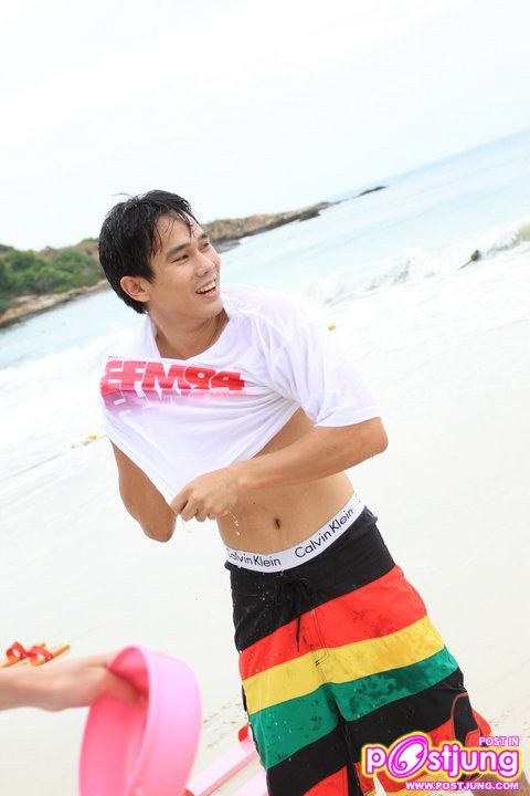 เม้าส์-ฮาเวิร์ด-อาร์-เก้า นำทัพดาราโชว์ซิกแพค..[ซิกแพค ออน เดอะ บีช 4]