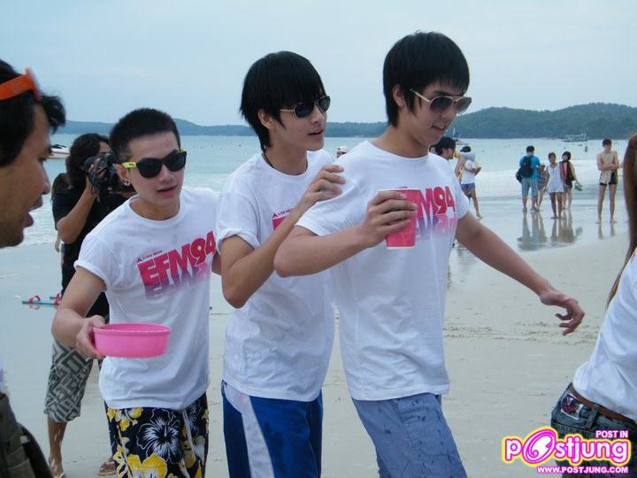 เม้าส์-ฮาเวิร์ด-อาร์-เก้า นำทัพดาราโชว์ซิกแพค..[ซิกแพค ออน เดอะ บีช 4]