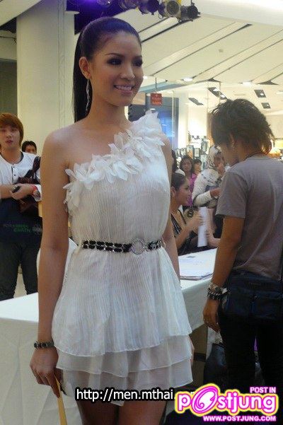 หมายเลข 26 ศรันย์รัชต์ ไชยกร พร้อมค่ะ!!!!