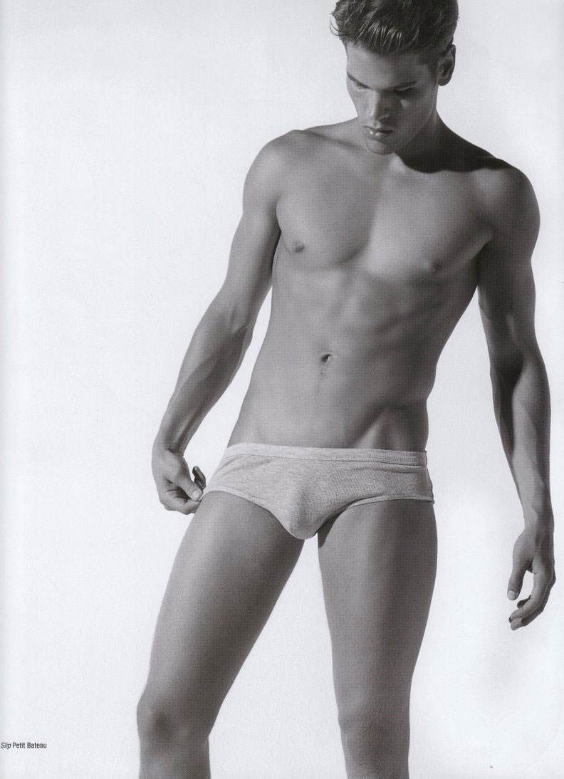 แมน ล่ำ หล่อ