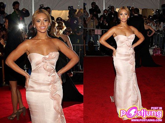 มาดูลีลาโพสท่าสุดมั่นของ BEYONCE' กัน