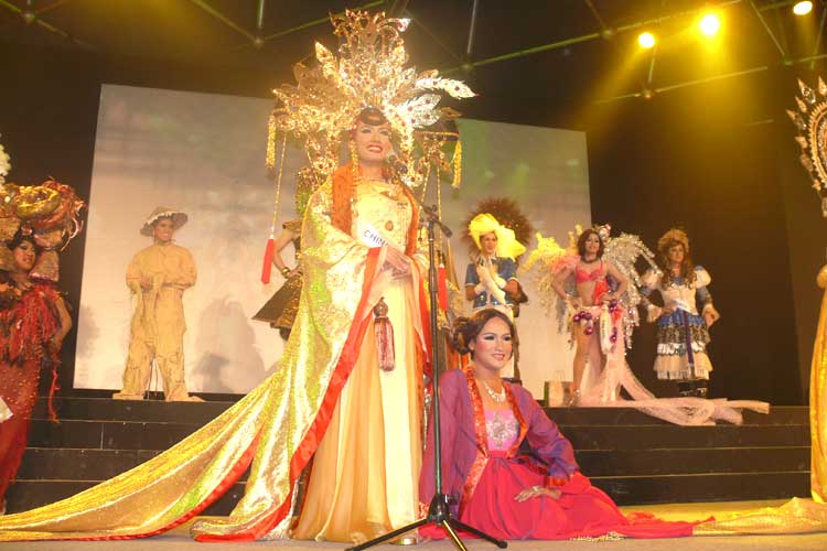 ภาพการประกวด Miss AC/DC