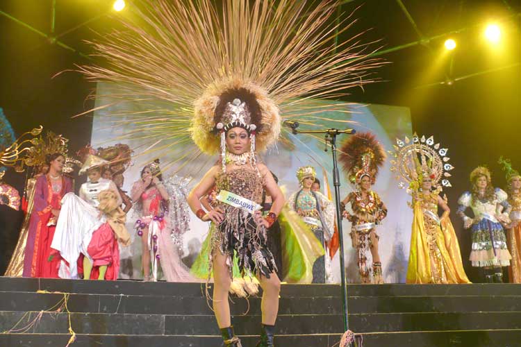 ภาพการประกวด Miss AC/DC