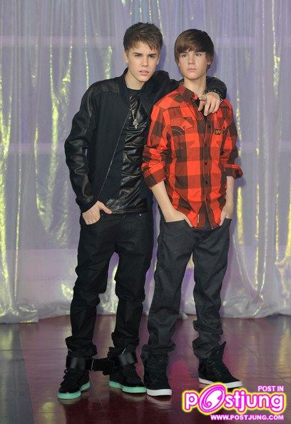 จัสติน หุ่น