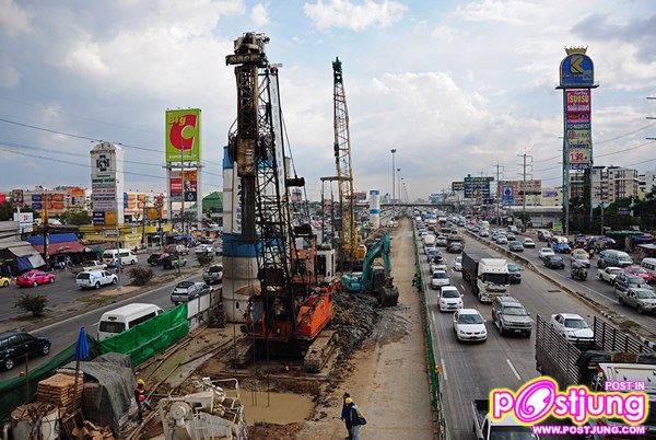 การก่อสร้างรถไฟฟ้า ย่านบางใหญ่