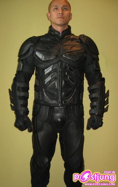 หนุ่มหล่อเซ็กซี่ในชุด super hero เป้าตุง