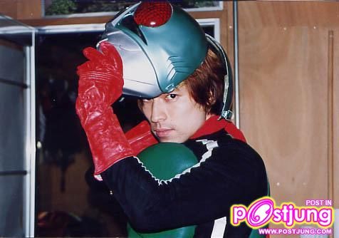 หนุ่มหล่อเซ็กซี่ในชุด super hero เป้าตุง