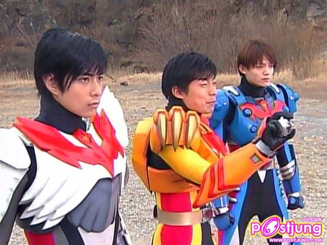 หนุ่มหล่อเซ็กซี่ในชุด super hero เป้าตุง