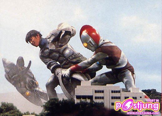 หนุ่มหล่อเซ็กซี่ในชุด super hero เป้าตุง