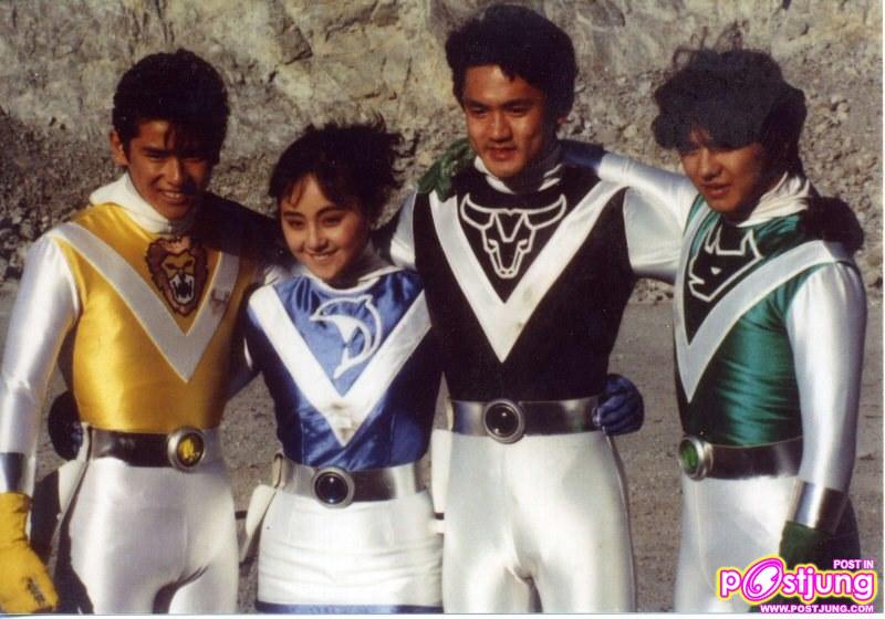 หนุ่มหล่อเซ็กซี่ในชุด super hero เป้าตุง