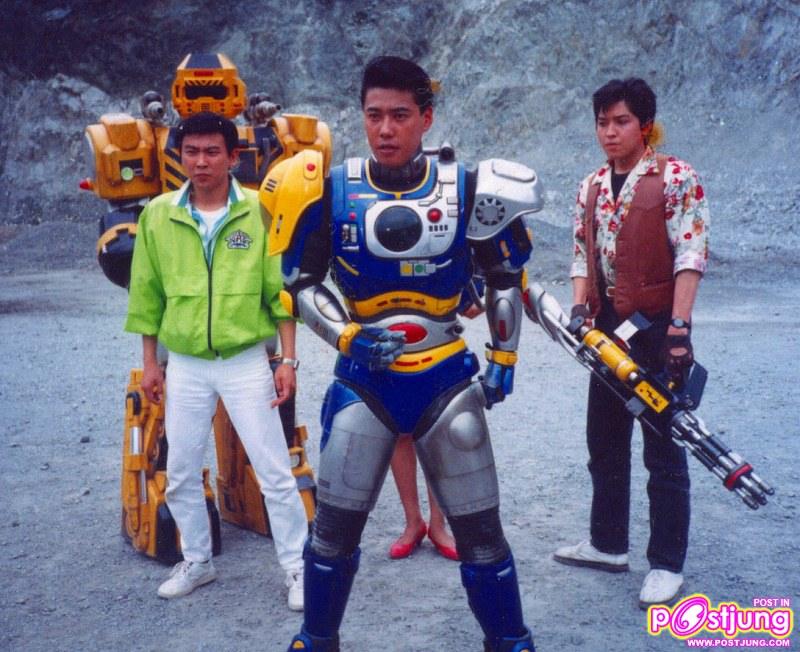 หนุ่มหล่อเซ็กซี่ในชุด super hero เป้าตุง