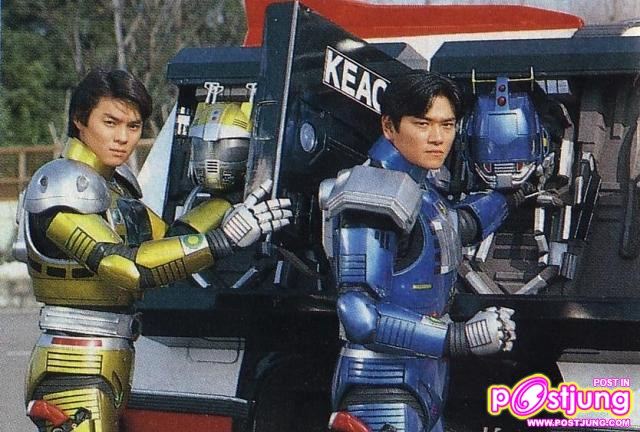 หนุ่มหล่อเซ็กซี่ในชุด super hero เป้าตุง