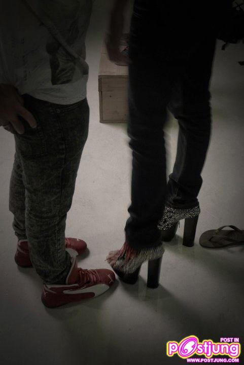 SANTI WAINE  SumMER OF LOVE ...Behind the Lens