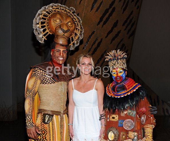 BritneyพาลูกๆมาดูละครเพลงTHE LION KING ที่ Mandalay Bay LAS VEGAS.