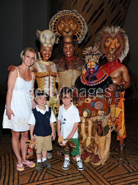 BritneyพาลูกๆมาดูละครเพลงTHE LION KING ที่ Mandalay Bay LAS VEGAS.