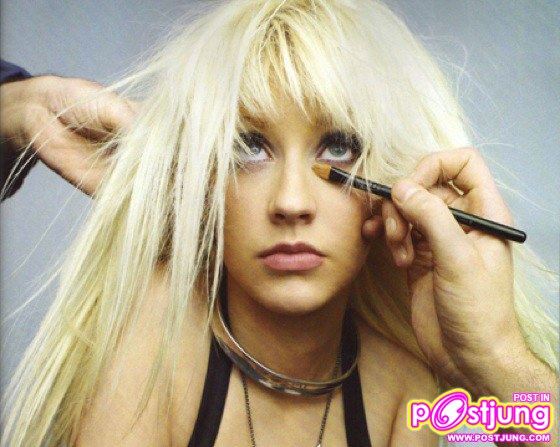 สวยบนโลกไม่ได้มาจากต่างดาว christina aguilera