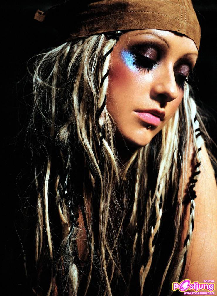 สวยบนโลกไม่ได้มาจากต่างดาว christina aguilera