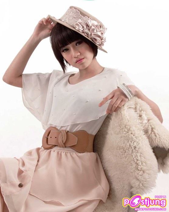 พี่เเพรว คนที่ถ่ายรุปลงนิตยาสารอะไรนิแหละ