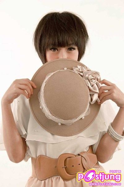 พี่เเพรว คนที่ถ่ายรุปลงนิตยาสารอะไรนิแหละ