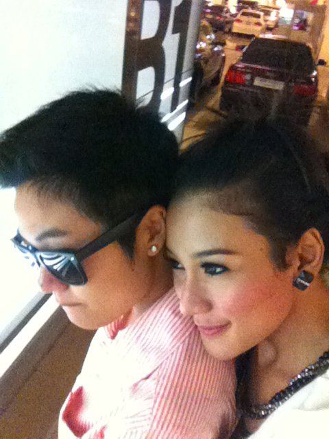 ดาราสาว เอม เจษยา ควงแฟน สาวหล่อไฮโซ เปิดตัวหวานฉ่ำ