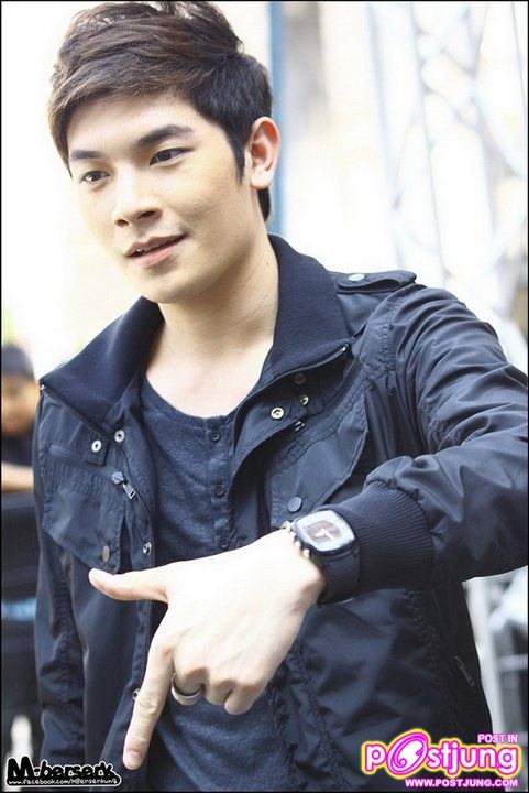 แอปเปิ้ล ซิลวี่ เนส งานรวมน้ำใจ ซับน้ำตา ช่วยชาวใต้