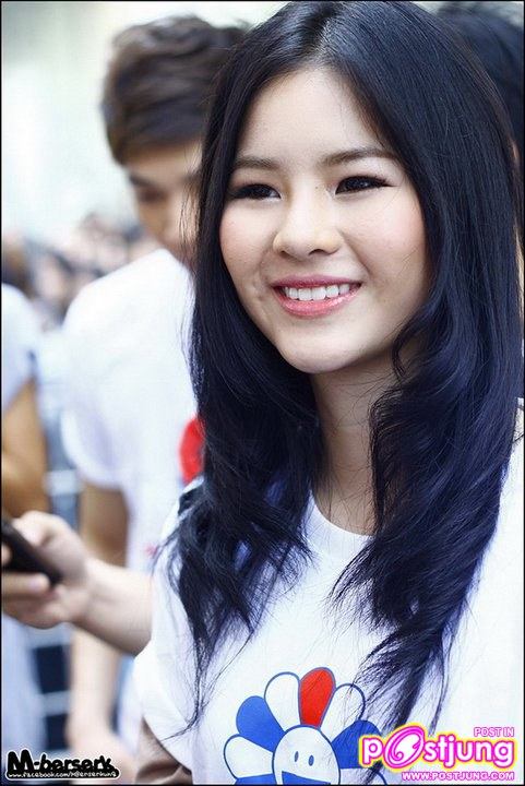 แอปเปิ้ล ซิลวี่ เนส งานรวมน้ำใจ ซับน้ำตา ช่วยชาวใต้