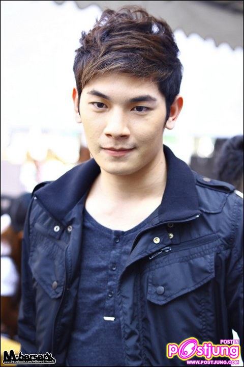 แอปเปิ้ล ซิลวี่ เนส งานรวมน้ำใจ ซับน้ำตา ช่วยชาวใต้