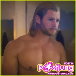 Chris Hemsworth พระเอก Thor