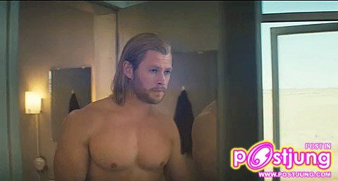 Chris Hemsworth พระเอก Thor