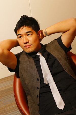 วู้ดดี้ วุฒิธร พิธีกรรายการ วู้ดดี้เกิดมาคุย