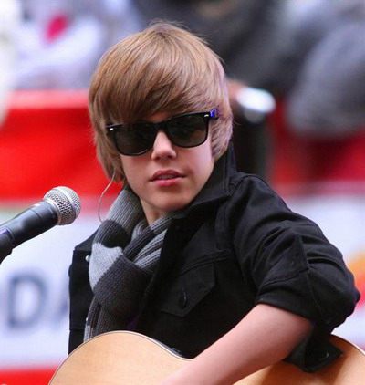 Justin Bieber หนุ่มน้อยที่ดังสุดๆในอเมริกา