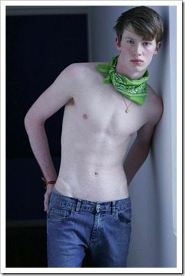 กล้ามแบบเด็กวัยรุ่น