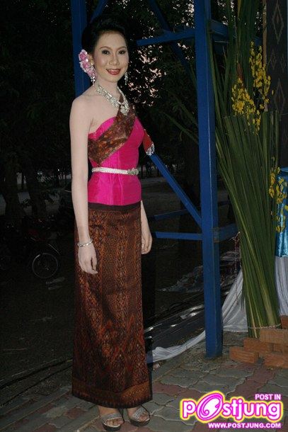 1 ใน ผู้ประกวดเทพีสงกรานต์