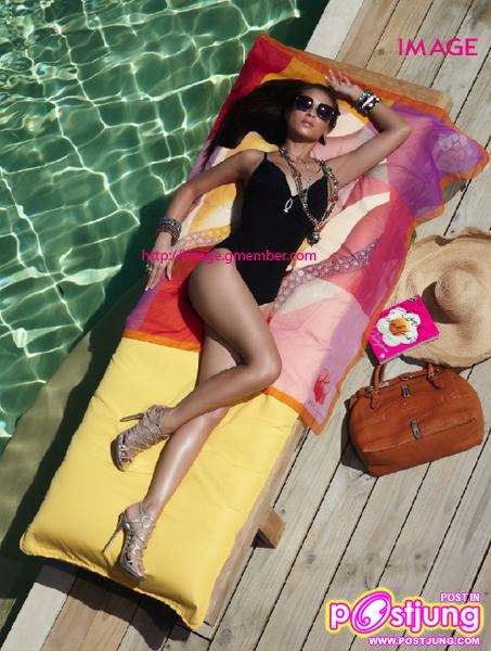 ครั้งแรกในชุดว่ายน้ำของ แคทรียา อิงลิช @IMAGE vol.24 no.4 April 2011