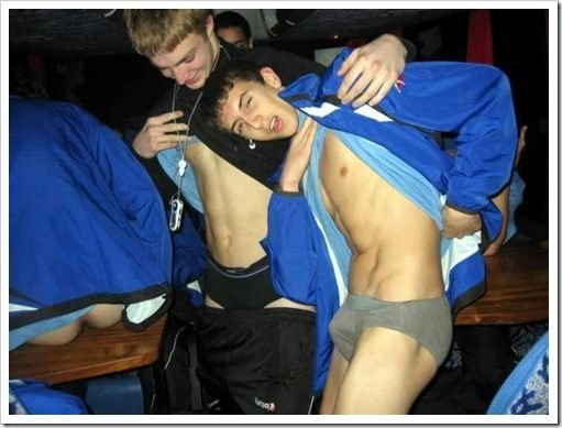 อากาศร้อนๆ ดูเด็กๆกัน