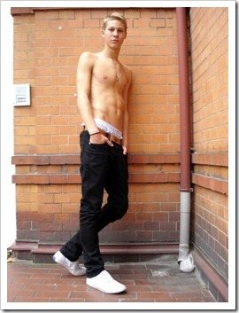 คืนนี้ดูอะไรกันดีครับ