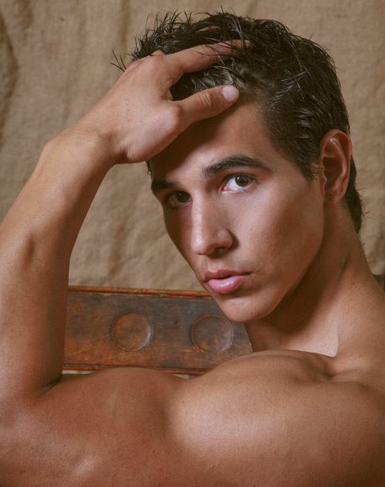 Alan Valdez แน่นมาก