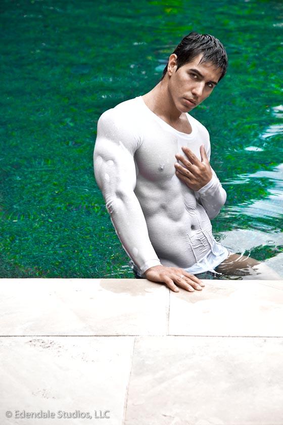 Alan Valdez แน่นมาก