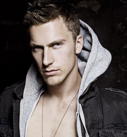 Jonathan Waud นายแบบที่ดูดี