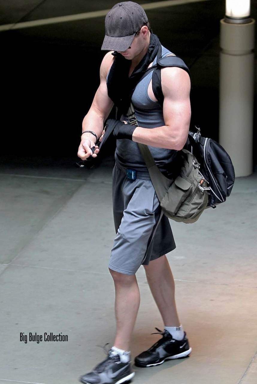 แอบดูคนดัง : Kellan Lutz