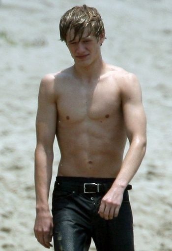 แอบดููคนดังLucas Till