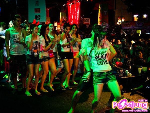 สาวๆ วันสงกรานต์