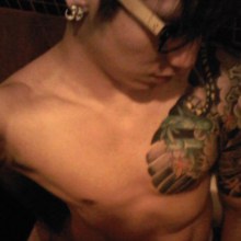 หนุ่มน่าตาเถื่อน ๆ รอยสักเท่ ๆ ชอบไหมคร่ะ