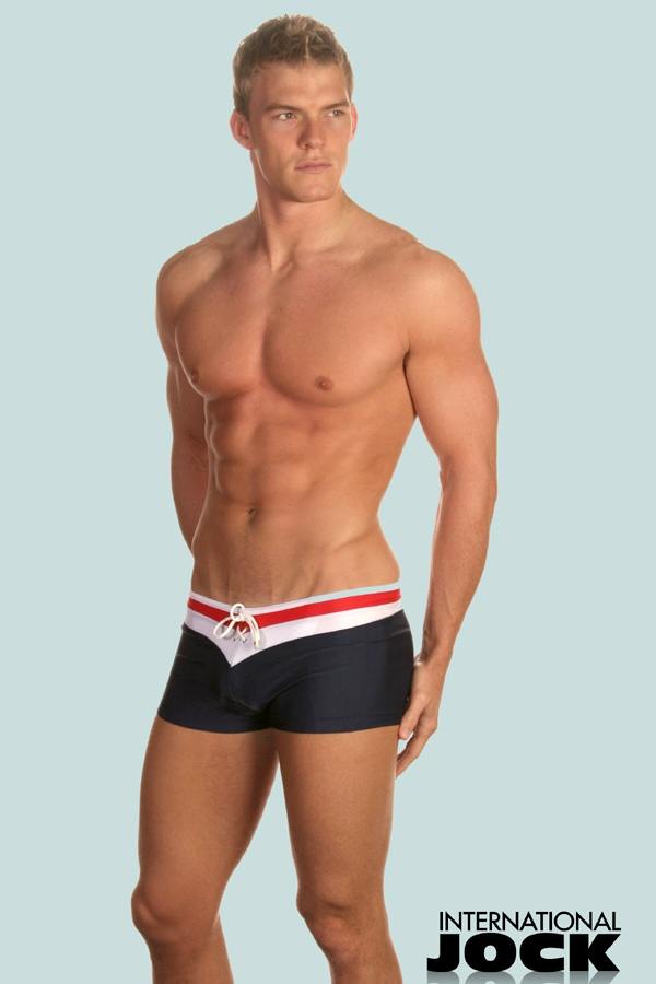 ปนเปนายแบบหนุ่ม