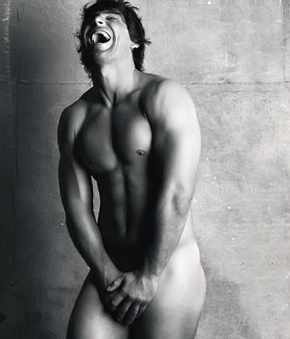 ปนเปนายแบบหนุ่ม